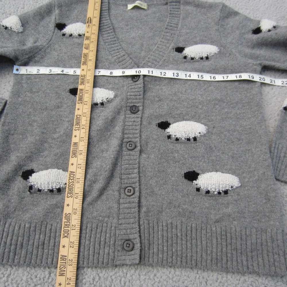 WoolOvers Cardigan Womens M Grey White 3D Sheep Lambswool winter boho whimsical